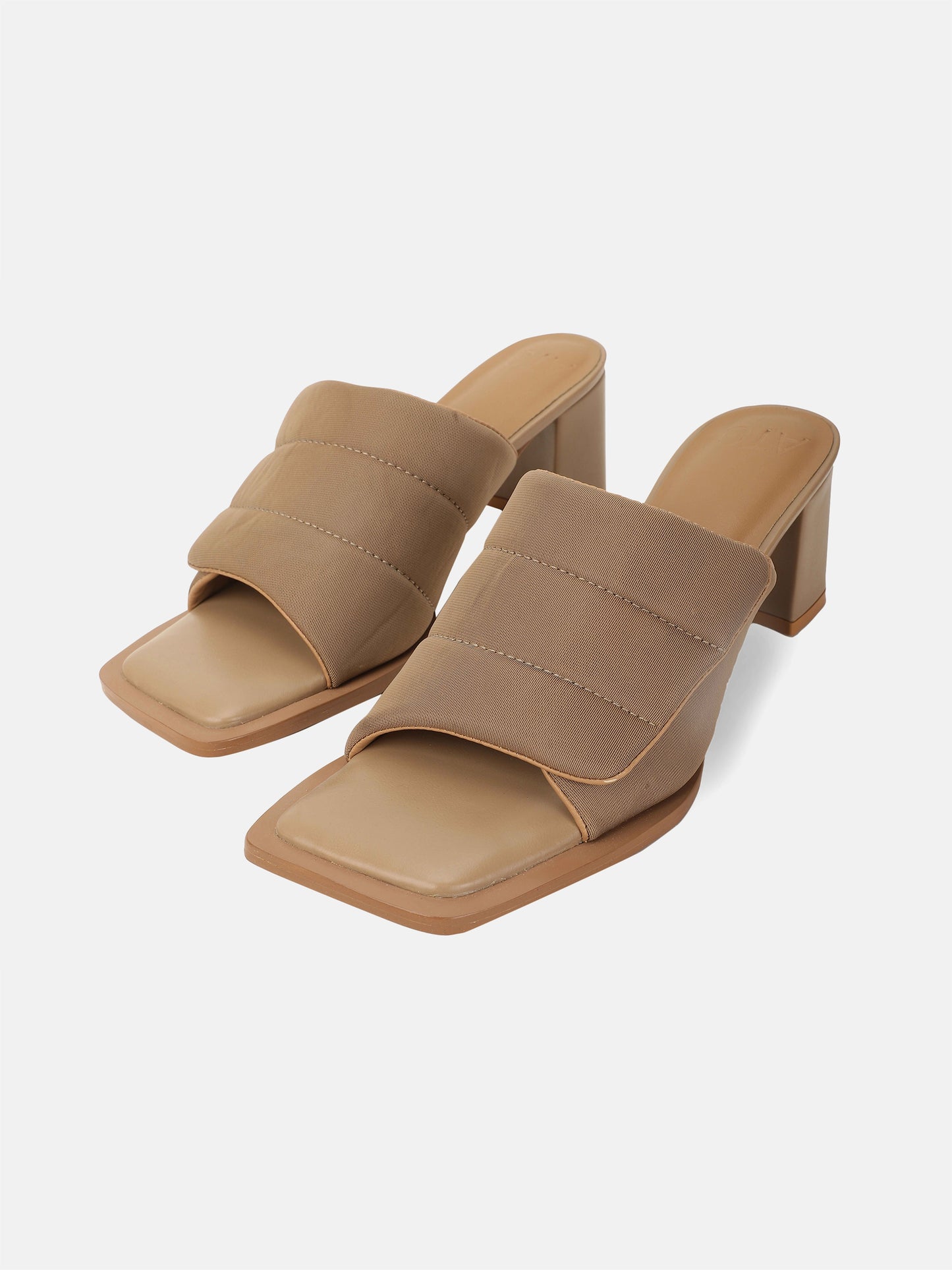 Sandy Pillow comfort heels