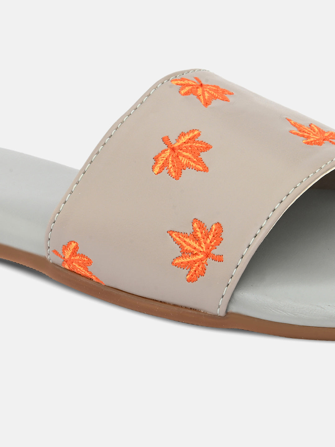 Maple Majesty flats